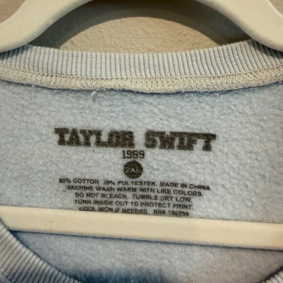 Taylor Swift 1989 2XLConcert Crew Sweatshirt - Picture 2 of 4